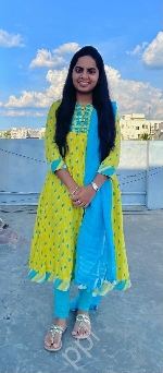 Divya yadav